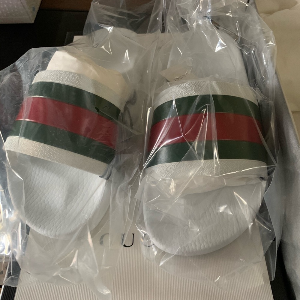 COPY - Gucci slides authentic men’s 5 women’s 7 wide!